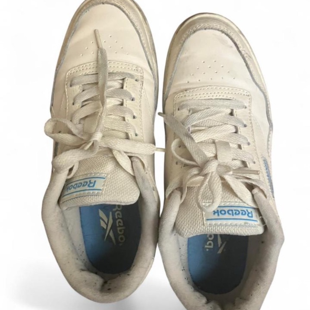 Reebok Cream Sneakers Classic Low-Top Design